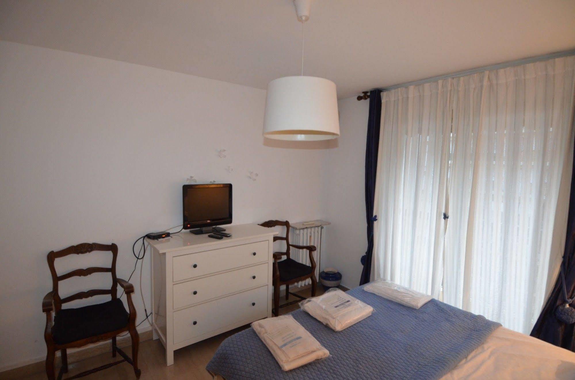 Appartement 6 Personnes Avec Terrasse Le Port Nice Buitenkant foto