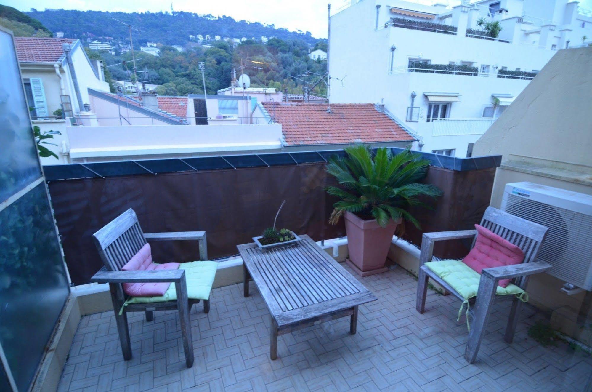 Appartement 6 Personnes Avec Terrasse Le Port Nice Buitenkant foto