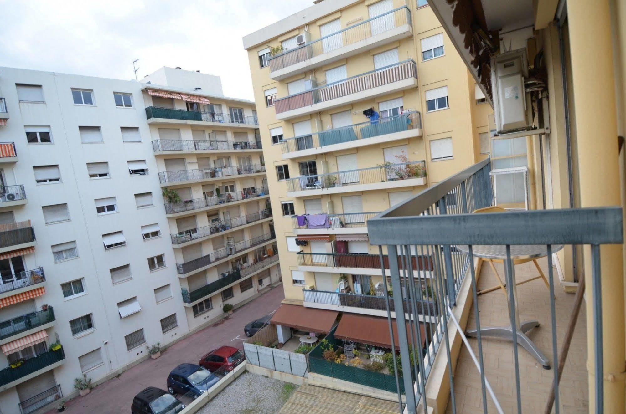 Appartement 6 Personnes Avec Terrasse Le Port Nice Buitenkant foto